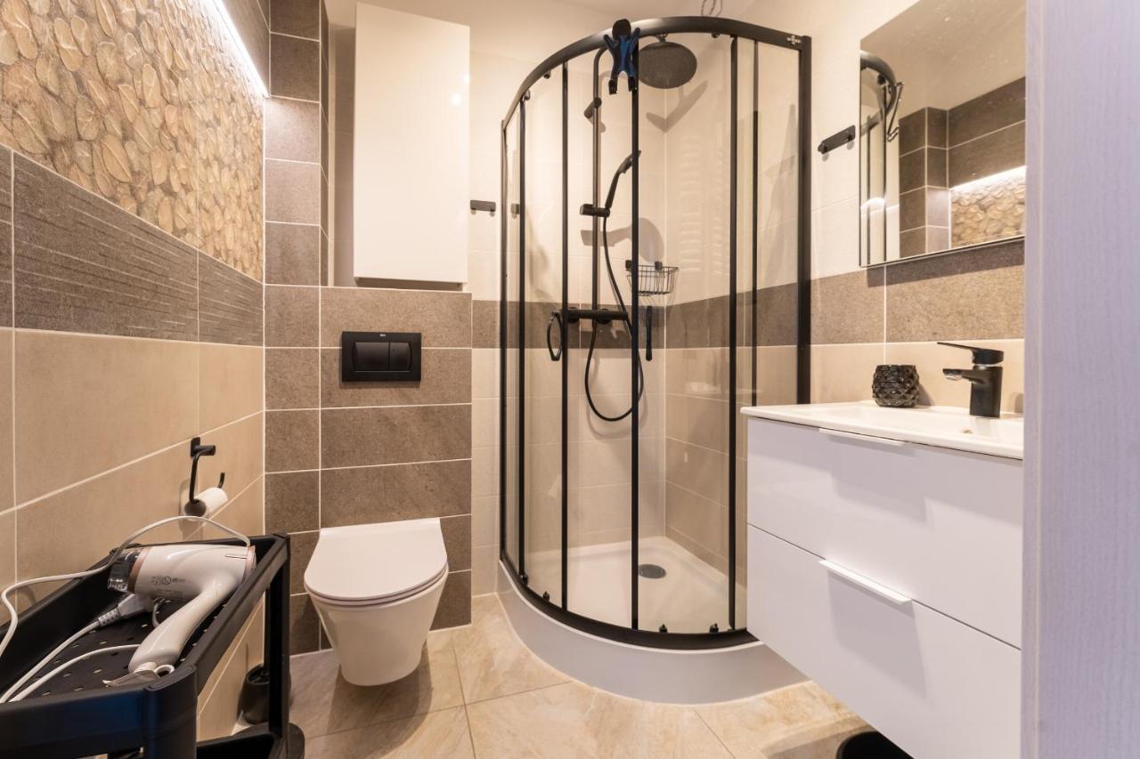 Apartament Strefa Centrum - Z Prywatnym Parkingiem - Space Apart Карпач Екстер'єр фото